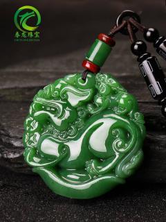 为什么越来越多的人喜欢戴和田玉吊坠?